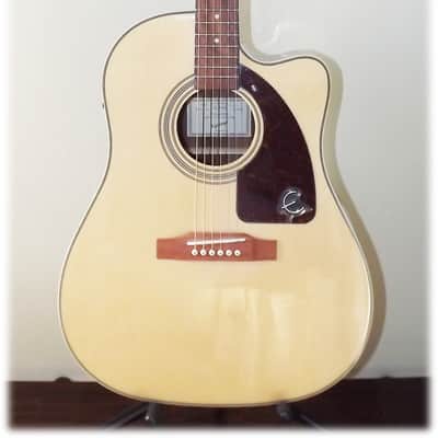 Epiphone J-15 EC Acoustic/Electric Natural with Hard Shell Case image 1