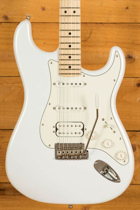 Fender Juanes Stratocaster - Maple - Luna White