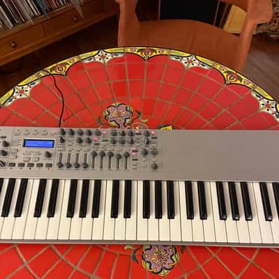 Novation X-Station 61-Key 8-Voice Synthesizer with USB Interface 2004 - Silver
