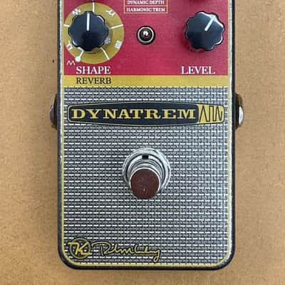 Keeley DynaTrem Dynamic Tremolo 2015 - Present - Silver / Red Graphic image 2