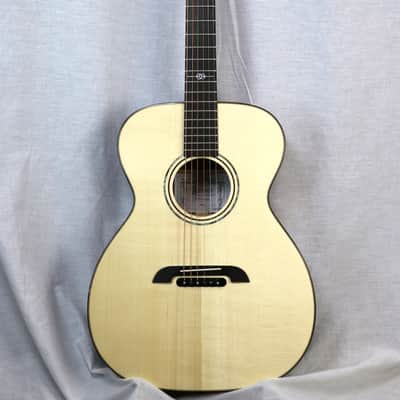 Alvarez Yairi Reserve FYM77 Limited Edition Wood Reserve Acoustic Guitar - 2025 - w/HSCase image 5