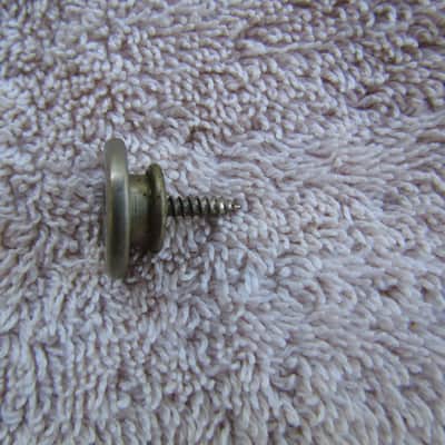 Vintage G&L Lynx Bass String Tree W/Mounting Screw Vintage 1985 G & L Bass String Tree For G&L Lynx & Other G & L Basses Perfect For Restoration Or Repair image 3