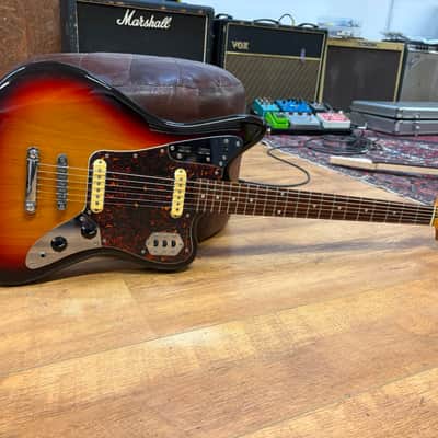 Fender Jaguar Baritone 2004 - Sunburst image 11