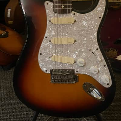 Fender Stratocaster 2004 - Burst image 2