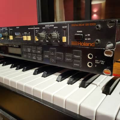 Roland SDE-2000 Digital Delay 1980s - Black