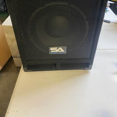 Powered 1x10" Compact 250w Subwoofer Speaker Cab image 1