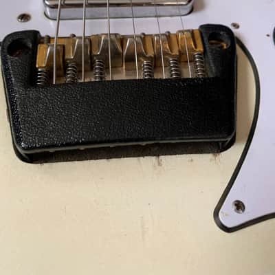 Ovation Breadwinner USA 1974 in White image 6