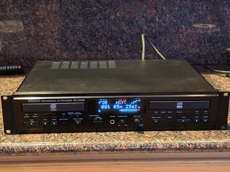 Denon DN-C550R June 2002 - Black image 1