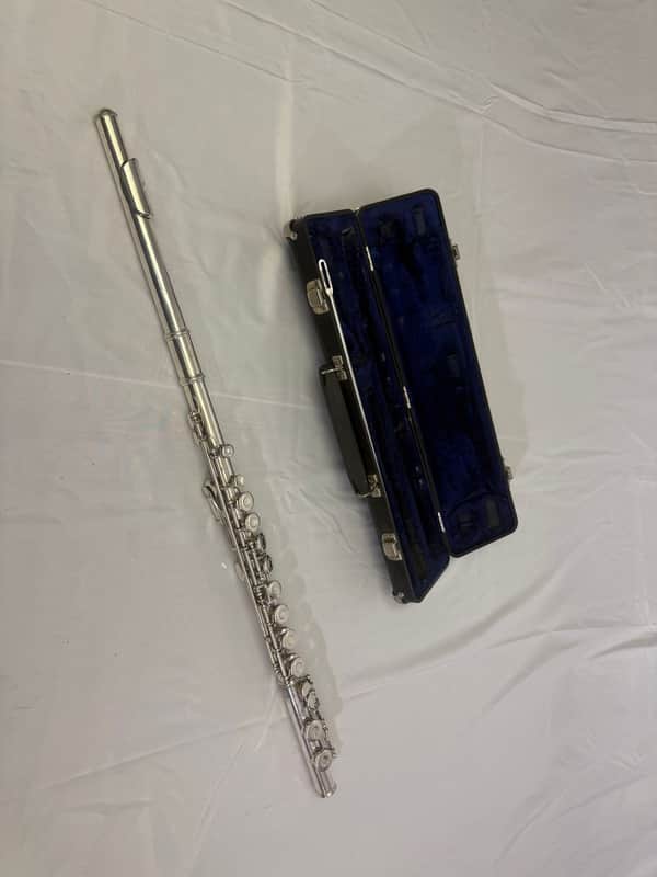 Armstrong USA 104 student C flute JUST SERVICED plays perfectly image 1