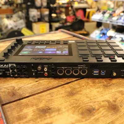 Akai MPC Live Standalone Sampler / Sequencer 2017 - 2020 - Black image 6