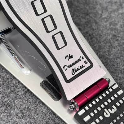 Used DW 9000 Series Single Bass Drum Pedal - Excellent image 3