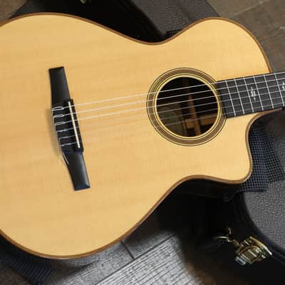 Unplayed! 2016 Taylor 712Ce-N 12 Fret Nylon Lutz Spruce Rosewood Acoustic Guitar Natural + OHSC image 2