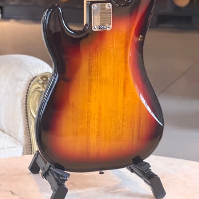 FENDER Standard Precision Bass LRL 3-Color Sunburst image 3
