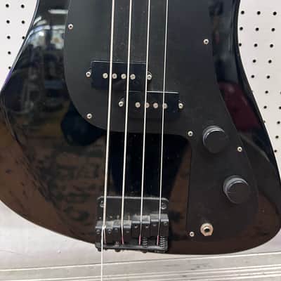 Quest Atak 1B Bass Guitar image 2