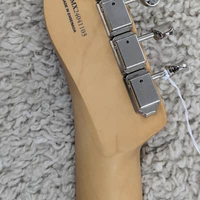 Mint Fender Player II Telecaster HH Elec guitar, Maple Fingerboard, Coral Red - MIM image 6