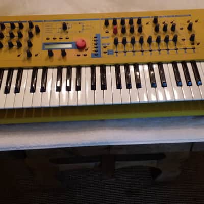 Waldorf Q 61-Key Synthesizer 1999 - 2011 - Yellow image 25