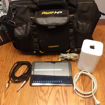 Behringer X Air XR18 Tablet-Controlled Digital Mixer With Tablet, Router, Case image 10