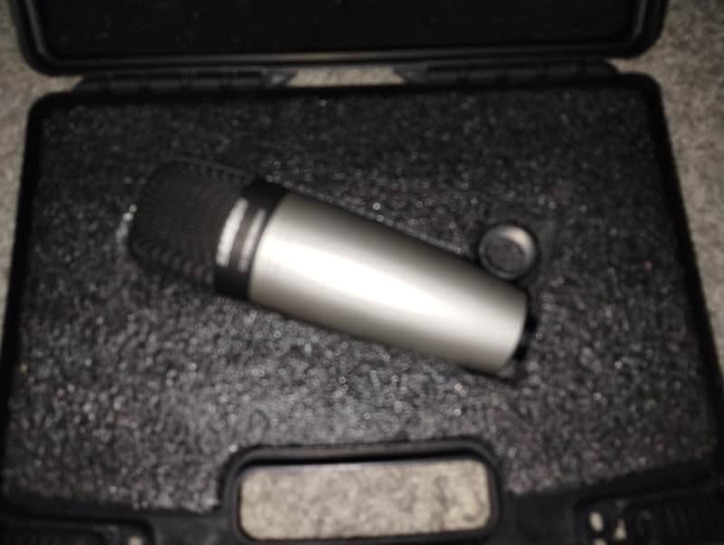 Samson C01 Large Diaphragm Cardioid Condenser Microphone 2010s - Silver image 1