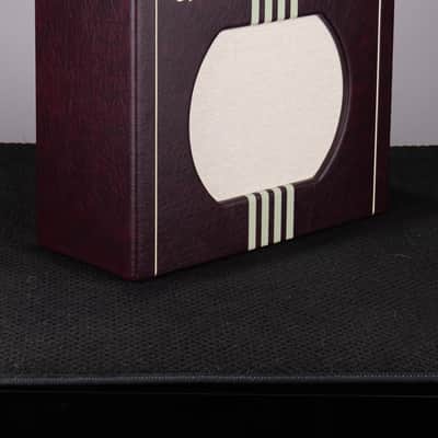Supro Delta King 12 1x12-inch 15-watt Tube Combo Amp - Burgundy and Cream image 2
