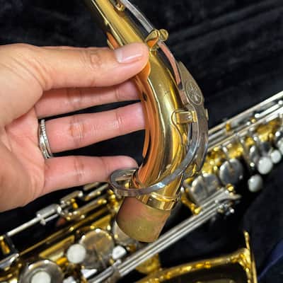 Yamaha YAS-26 Standard Alto Saxophone w Case image 15