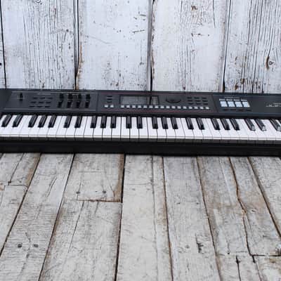 Roland JUNO-D6 Synthesizer 61 Key Velocity Sensitive Keyboard with Synth Action image 3