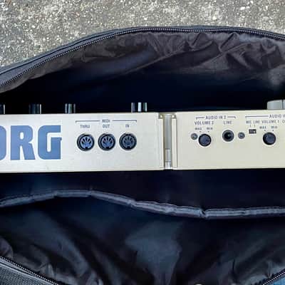 Korg MicroKORG 37-Key Synthesizer/Vocoder 2002 - 2019 - Silver + RARE SC-Micro-MSG Carry Bag image 10