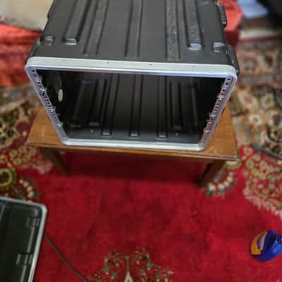 SKB 8u Rack Case Molded image 2