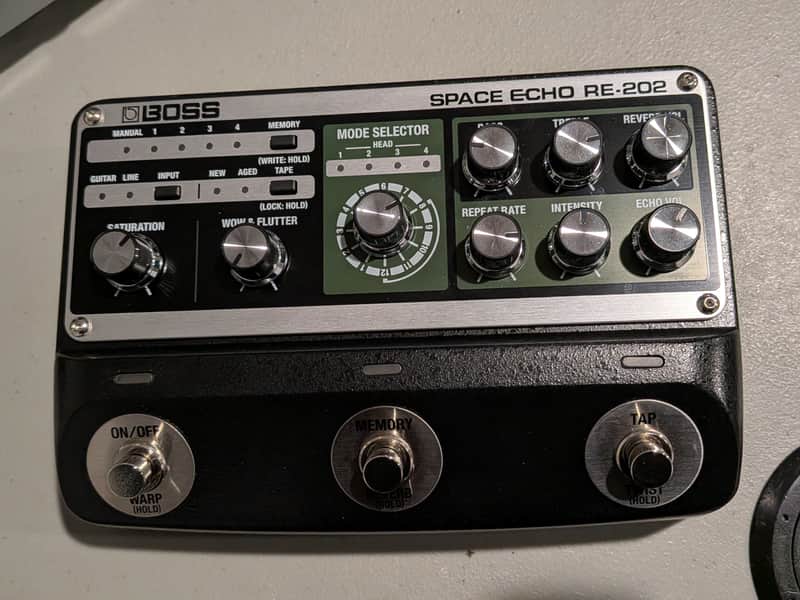 Boss RE-202 Space Echo