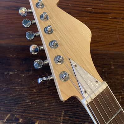 DiPinto Galaxie Spruce/Mahogany 2025 - Natural image 6