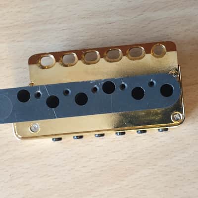Wilkinson Stratocaster Strat 6 Point Roller Bridge Gold image 5