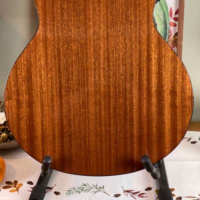 Tagima California EQ Steel Medium Jumbo Cutaway Acoustic Guitar - Black image 7
