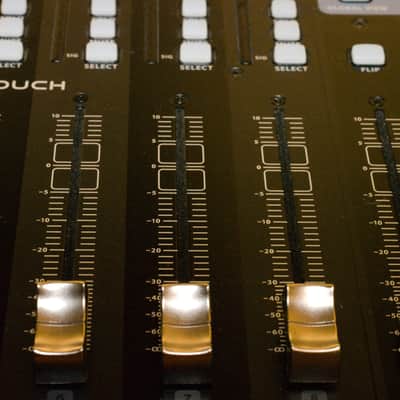 Behringer X-TOUCH Universal DAW Control Surface with original box image 10