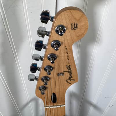 Fender Player Stratocaster Electric Guitar - Sunburst image 3