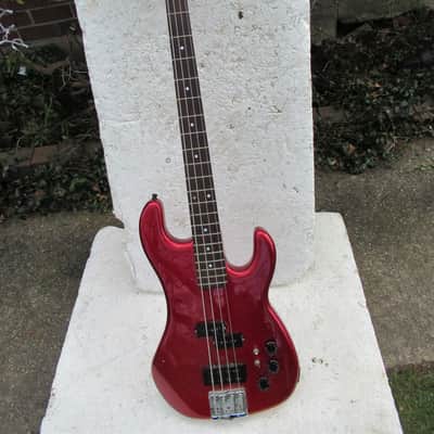 Kramer Focus 7000 Bass guitar, 1980's Japan, 34" Scale, Fender Case, Very Clean image 2