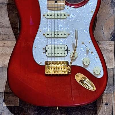 Immagine 2021 Fender Tash Sultana Signature Stratocaster - Transparent Cherry - - 3