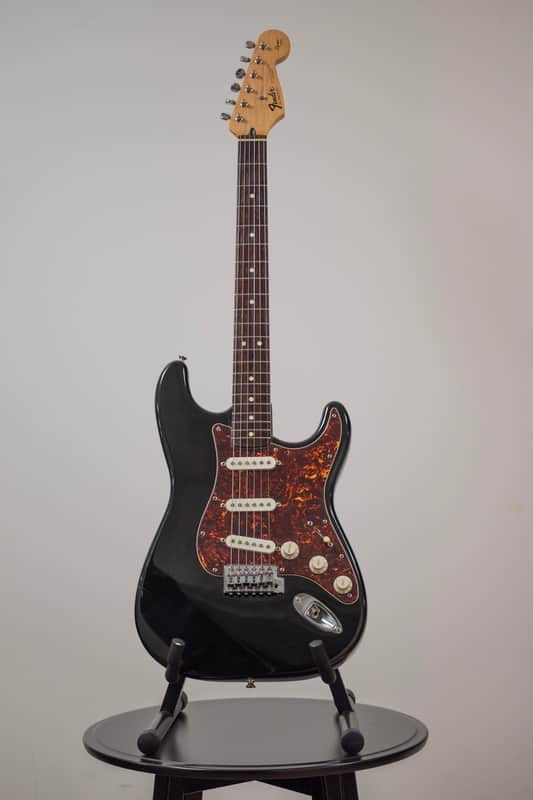 1995 Fender Mexico Squier Series Stratocaster - in Ebony | Reverb