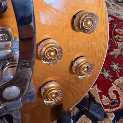 Gibson Les Paul Traditional P-90 Bigsby - Goldtop image 4