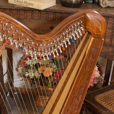Roosebeck Minstrel 29 String Celtic Harp Chelby Levers Thistle Design image 9