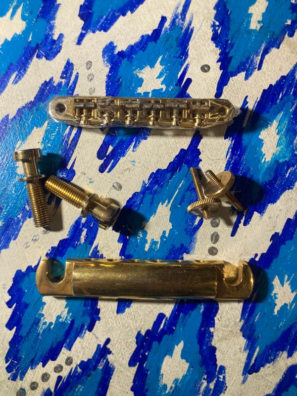 Gibson ABR-1 Patent Number Bridge, Stop Bar and Mounting Posts 1980s - Gold image 1