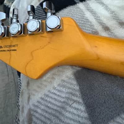Fender American Ultra II Stratocaster with Maple Fretboard 2024 - Present - Sinister Red image 17