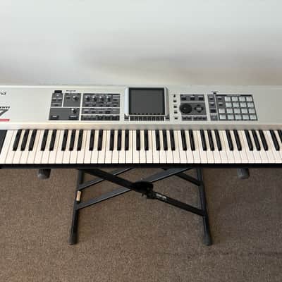 Roland Fantom X7 Workstation 2005