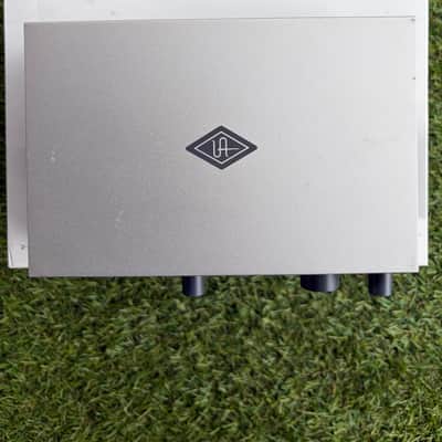 Universal Audio Volt 2 USB-C Audio Interface with Box image 2