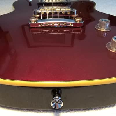 Guild DeArmond M-77--2001; Wine Red Metallic; Made in Korea; USA Gold-Tone HB Pickups; All-Original image 14