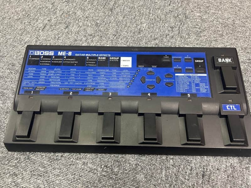Boss ME-8