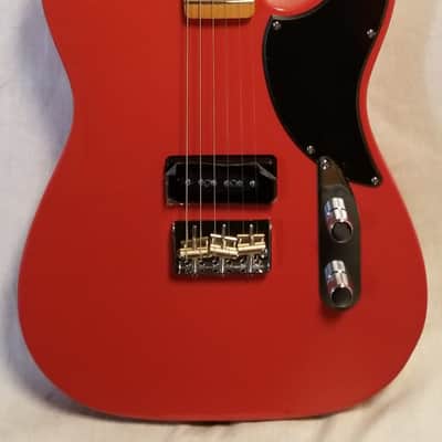 Fender Noventa Telecaster Electric Guitar, Maple Fingerboard, Fiesta Red W/Deluxe Gig Bag image 6