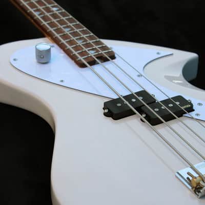 Vibe Guitars VibroBass 30 - short scale bass guitar image 1