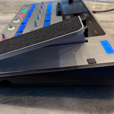 Line 6 Helix Floor Platinum Limited Edition Guitar Multi-Effects Processor Firmware 3.80 image 8