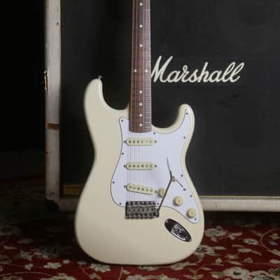 Fender Stratocaster ST-62, Crafted in Japan 2006-2008 - Vintage White image 1