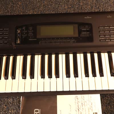 Korg 01/W Keyboard Synthesizer Workstation with manual used image 3