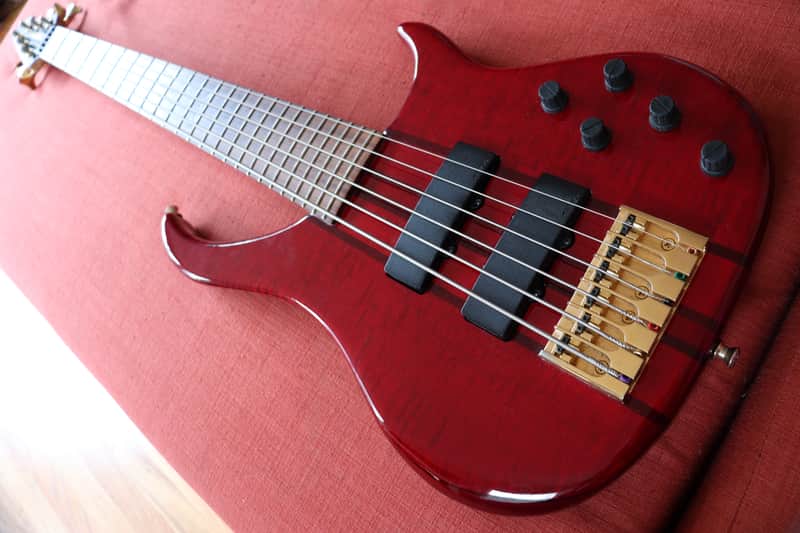Peavey Cirrus 6 String Bass Red USA + Original Hard Shell Case image 1